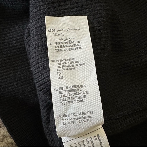 NWOT Abercrombie and Fitch Long-sleeve Cutout Midi Sweater Dress Black XL Petite - Picture 9 of 10